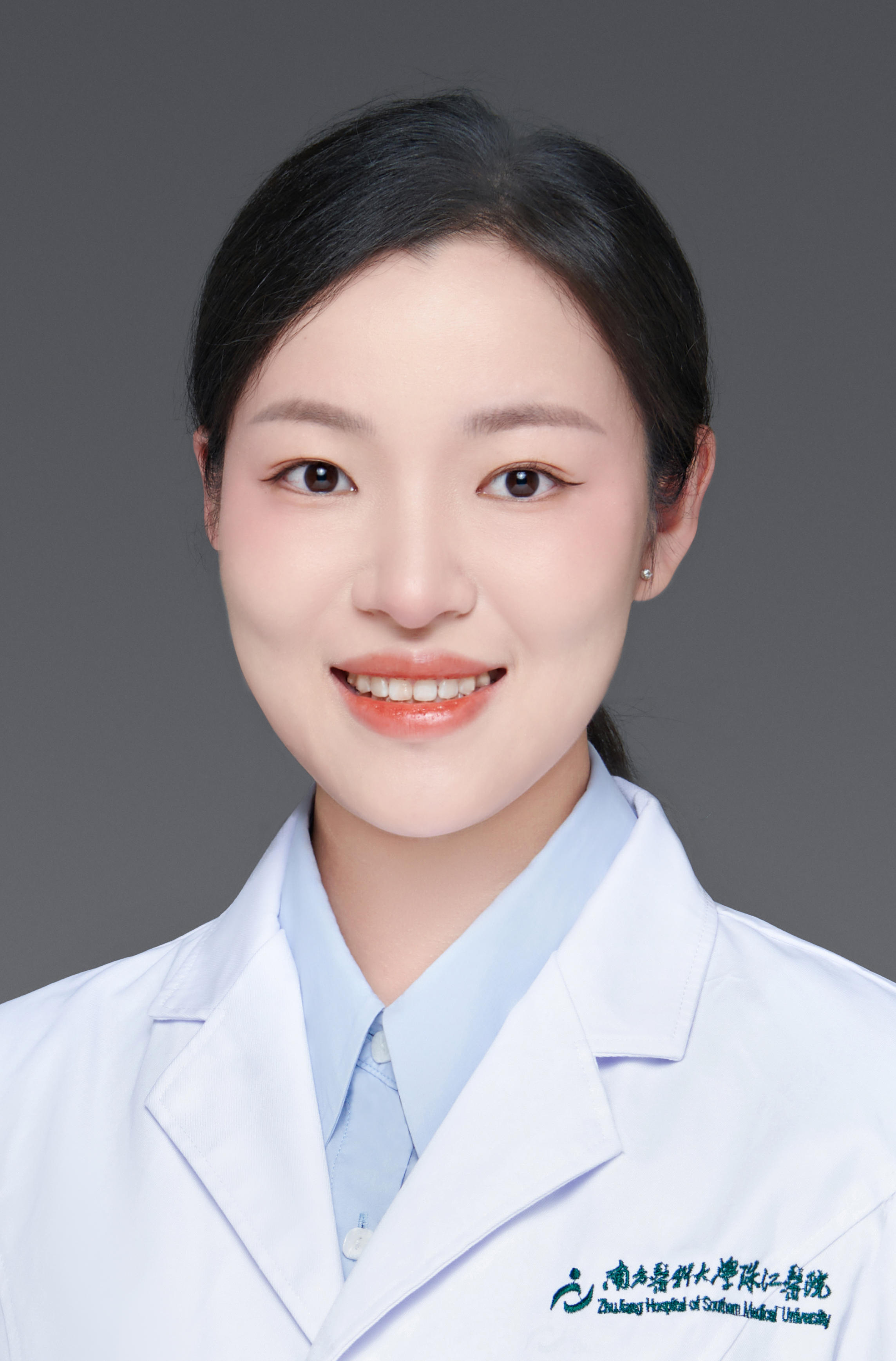 尤玚.jpg 尤玚.jpg